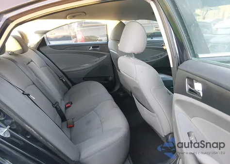 2013 Hyundai Sonata Gls z USA, uszkodzony, nr VIN 5NPEB4AC0DH641173